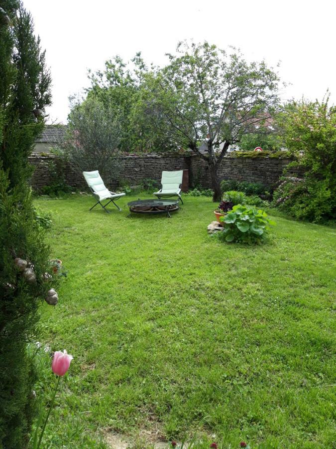 Le Bois De Laval Bed & Breakfast Marey-les-Fussey Bagian luar foto